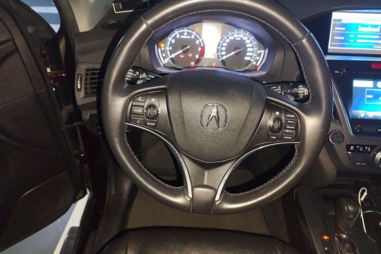 Used Acura MDX 2014 3.5L Elite Edition Steering Wheel