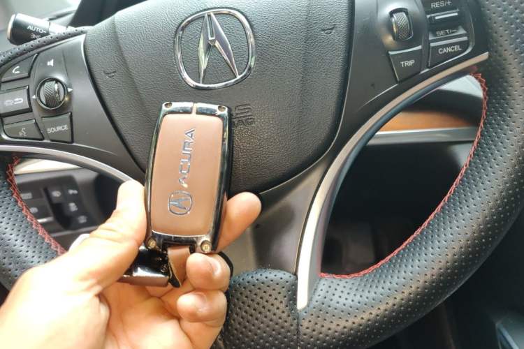 Used Acura MDX 2014 3.5L Elite Edition Vehicle Key
