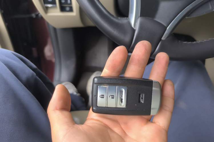Used Acura MDX 2014 3.5L Luxury Edition Vehicle Key