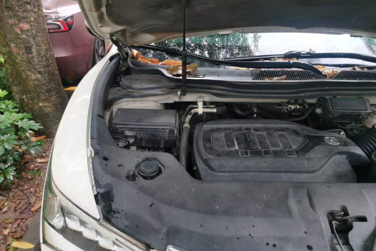 Used Acura MDX 2014 3.5L Luxury Edition Engine Bay Right