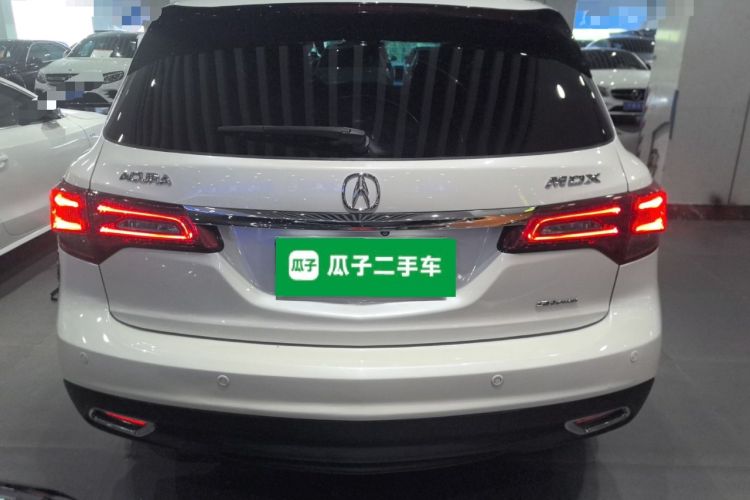 Used Acura MDX 2014 3.5L Elite Edition Exterior 4