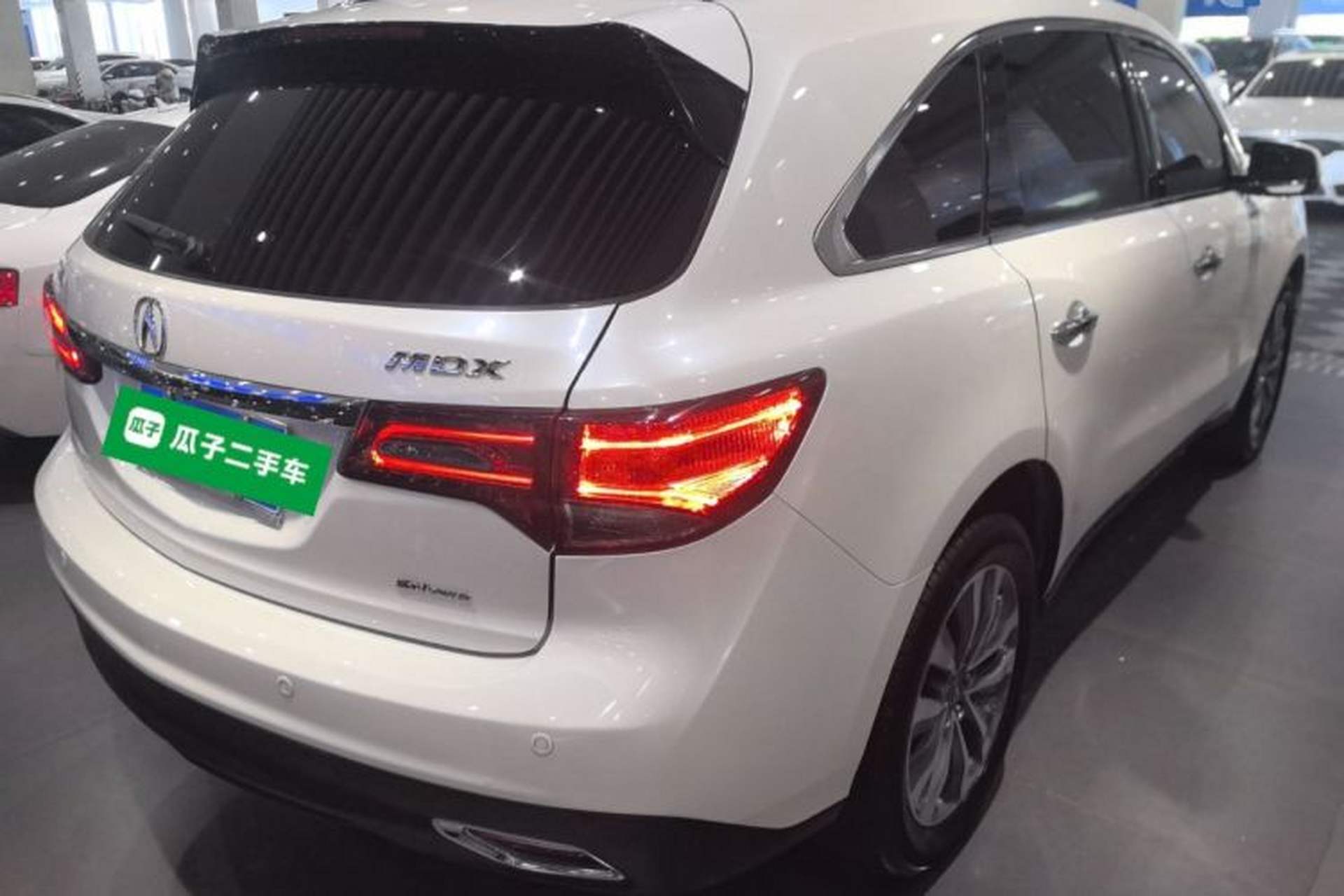 Used Acura MDX 2014 3.5L Elite Edition Exterior 5