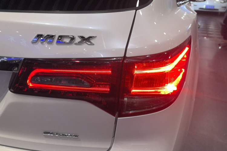 Used Acura MDX 2014 3.5L Elite Edition Exterior 6