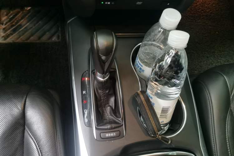 Used Acura MDX 2014 3.5L Luxury Edition Gear Lever