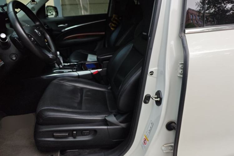 Used Acura MDX 2014 3.5L Elite Edition Left Front Seat