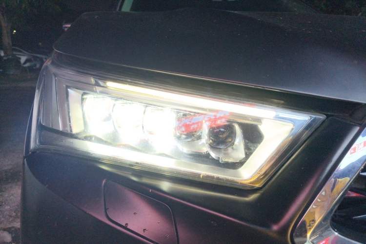 Used Acura MDX 2017 3.0L Prestige Edition Right Front Headlight