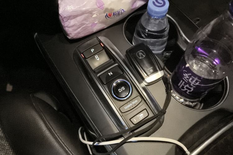 Used Acura MDX 2017 3.0L Comfort Edition Gear Lever