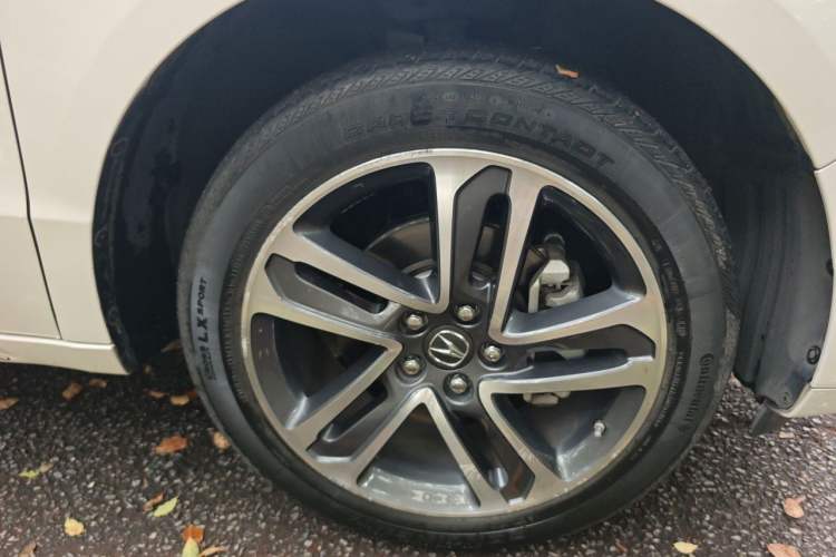 Used Acura MDX 2017 3.0L Xiangyu Version Right Front Wheel Hub