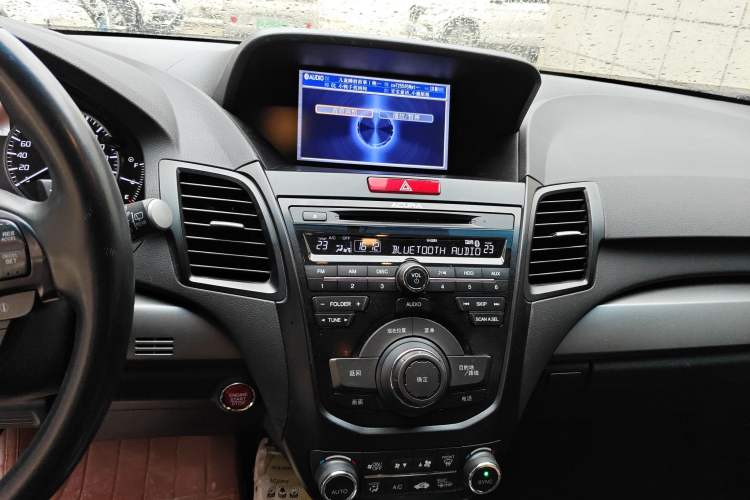 Used Acura RDX 2013 3.5L Four-Wheel Drive Luxury Edition Audio And AC Panel