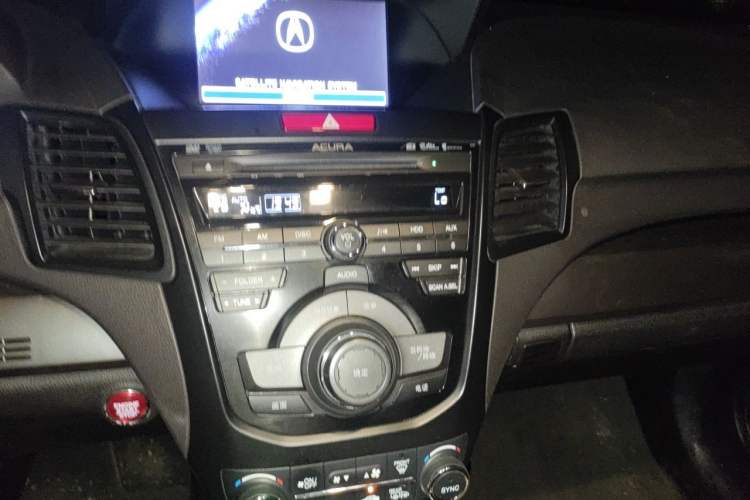 Used Acura RDX 2013 3.5L Four-Wheel Drive Luxury Edition Audio And AC Panel