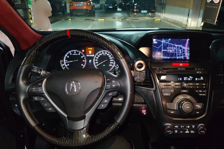Used Acura RDX 2013 3.0L Two-Wheel Drive Elite Edition Center Console