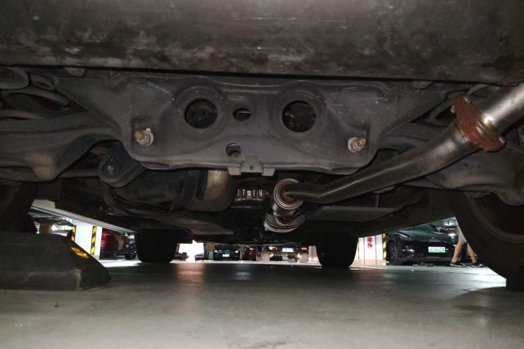 Used Acura RDX 2013 3.0L Two-Wheel Drive Elite Edition Chassis Rear
