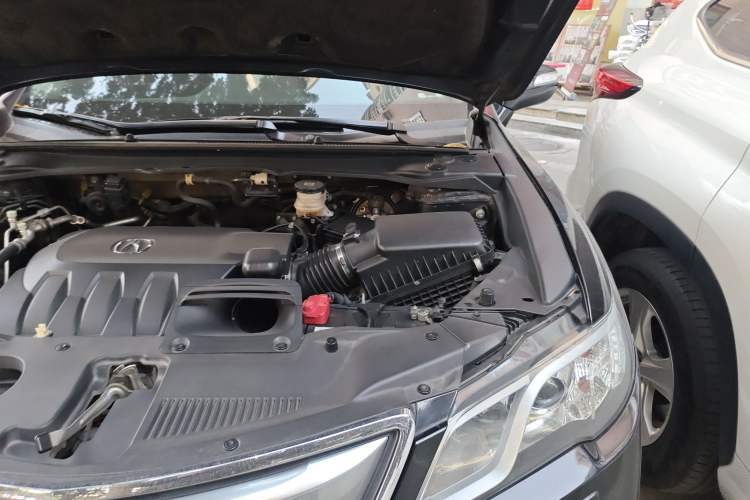 Used Acura RDX 2013 3.0L Two-Wheel Drive Elite Edition Engine Bay Left