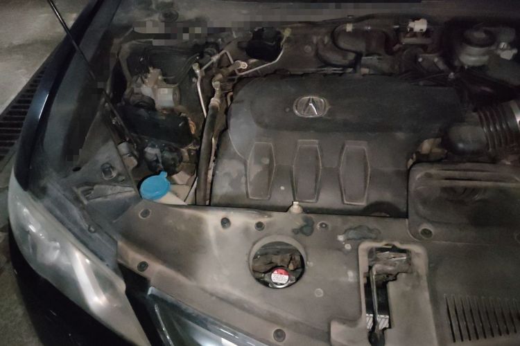 Used Acura RDX 2013 3.0L Two-Wheel Drive Elite Edition Engine Bay Right