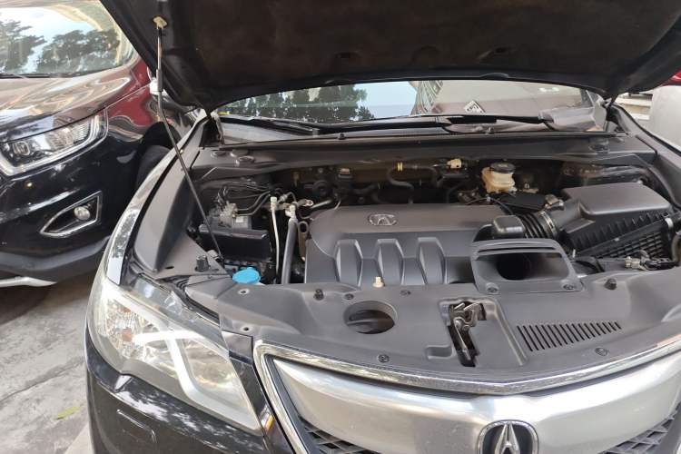 Used Acura RDX 2013 3.0L Two-Wheel Drive Elite Edition Engine Bay Right