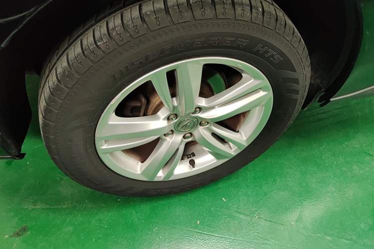 Used Acura RDX 2013 3.5L Four-Wheel Drive Luxury Edition Exterior 5