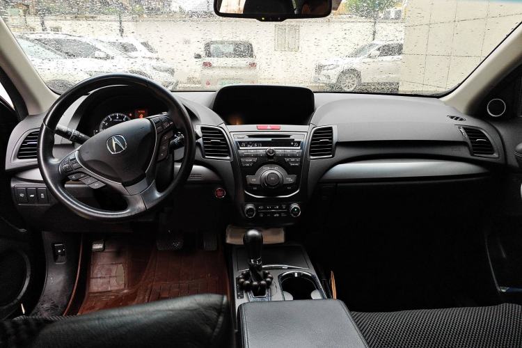 Used Acura RDX 2013 3.5L Four-Wheel Drive Luxury Edition Interior 2