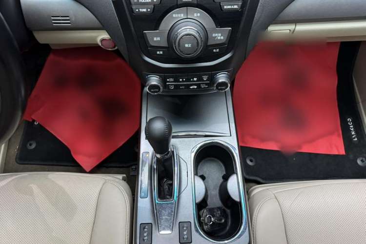 Used Acura RDX 2013 3.0L Two-Wheel Drive Elite Edition Interior 4