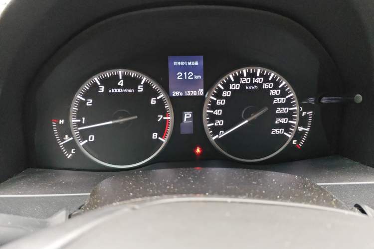 Used Acura RDX 2013 3.5L Four-Wheel Drive Luxury Edition Odometer Close Up