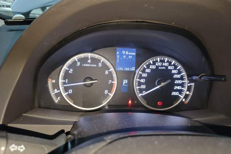 Used Acura RDX 2013 3.0L Two-Wheel Drive Elite Edition Odometer Close Up
