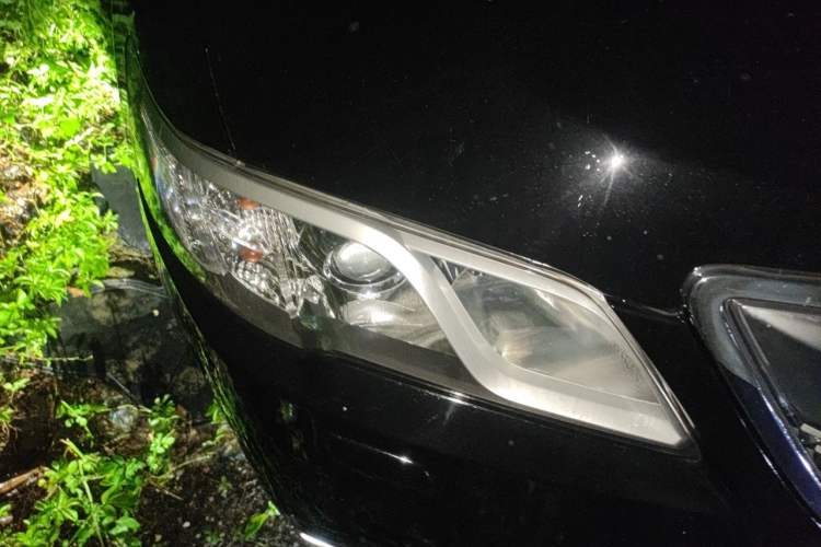 Used Acura RDX 2013 3.5L Four-Wheel Drive Luxury Edition Right Front Headlight