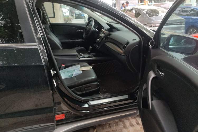 Used Acura RDX 2013 3.5L Four-Wheel Drive Luxury Edition Right Front Seat