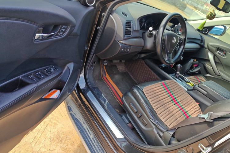 Used Acura RDX 2013 3.0L Two-Wheel Drive Elite Edition Driver Seat