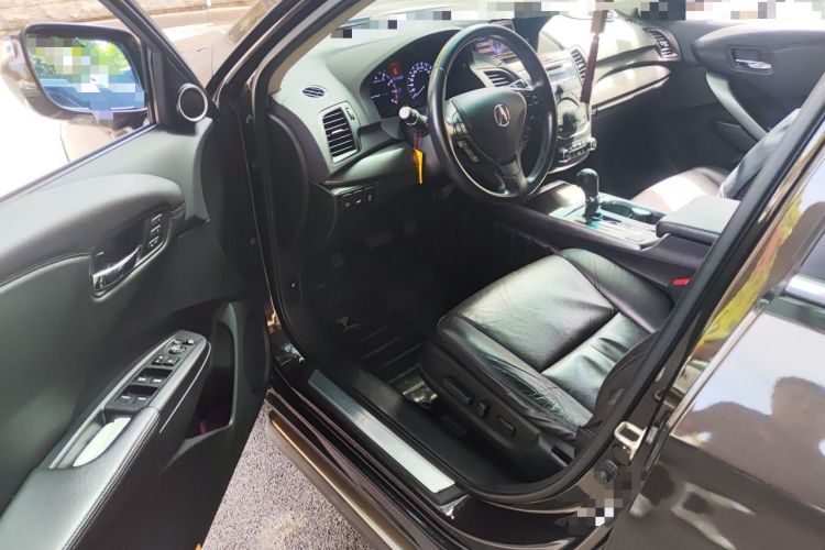 Used Acura RDX 2013 3.0L Two-Wheel Drive Elite Edition Driver Seat