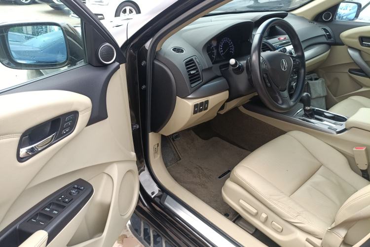 Used Acura RDX 2013 3.0L Two-Wheel Drive Elite Edition Driver Seat