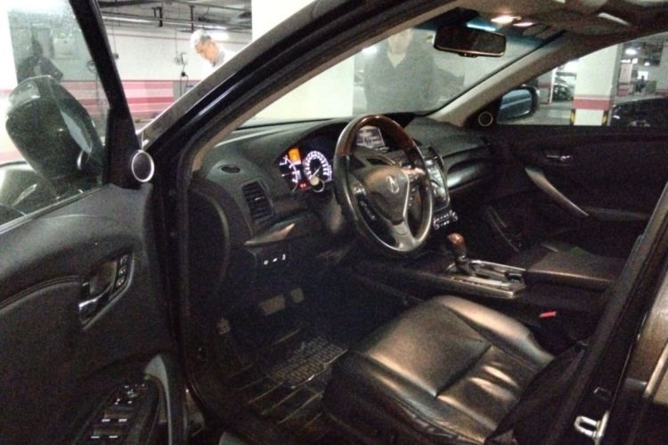 Used Acura RDX 2013 3.0L Two-Wheel Drive Elite Edition Driver Seat