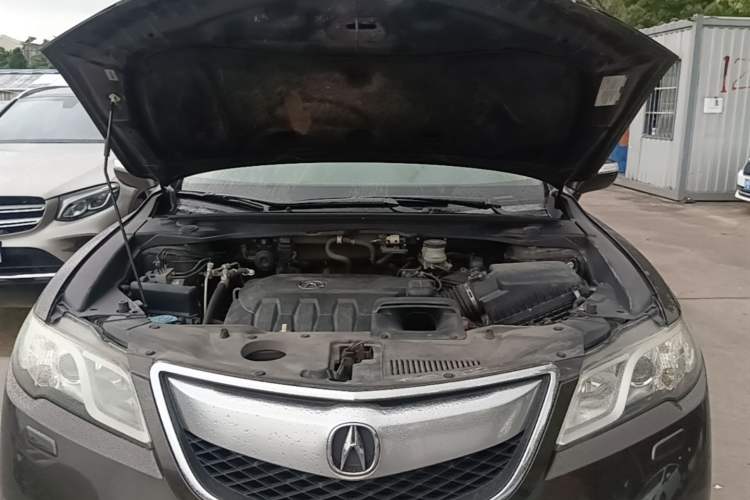Used Acura RDX 2013 3.0L Two-Wheel Drive Elite Edition Engine Bay