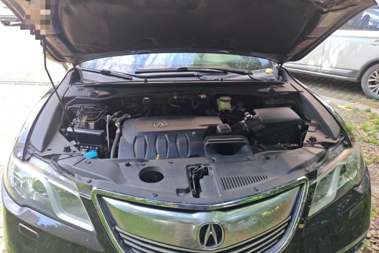 Used Acura RDX 2013 3.0L Two-Wheel Drive Elite Edition Engine Bay