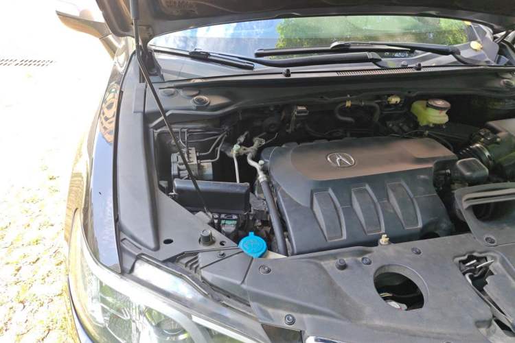 Used Acura RDX 2013 3.0L Two-Wheel Drive Elite Edition Engine Bay Right