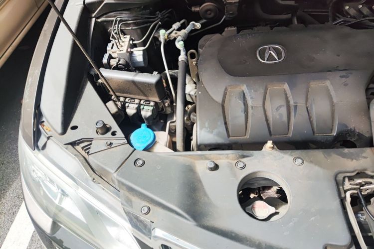 Used Acura RDX 2013 3.0L Two-Wheel Drive Elite Edition Engine Bay Right