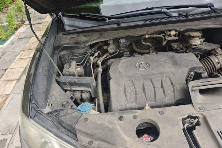 Used Acura RDX 2013 3.5L Four-Wheel Drive Luxury Edition Engine Bay Right