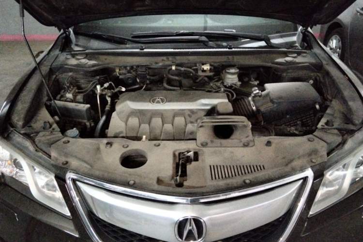 Used Acura RDX 2013 3.0L Two-Wheel Drive Elite Edition Engine Bay