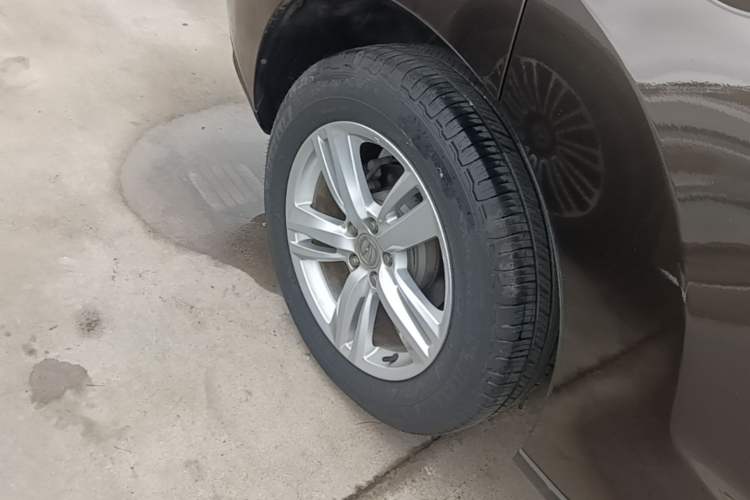 Used Acura RDX 2013 3.0L Two-Wheel Drive Elite Edition Exterior 5