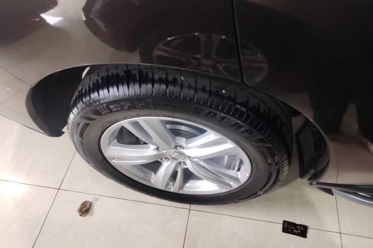 Used Acura RDX 2013 3.0L Two-Wheel Drive Elite Edition Exterior 6
