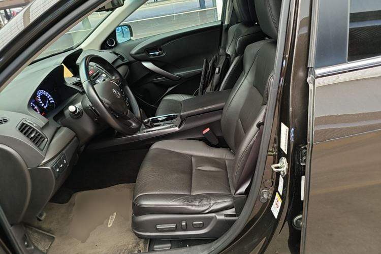 Used Acura RDX 2013 3.0L Two-Wheel Drive Elite Edition Left Front Seat