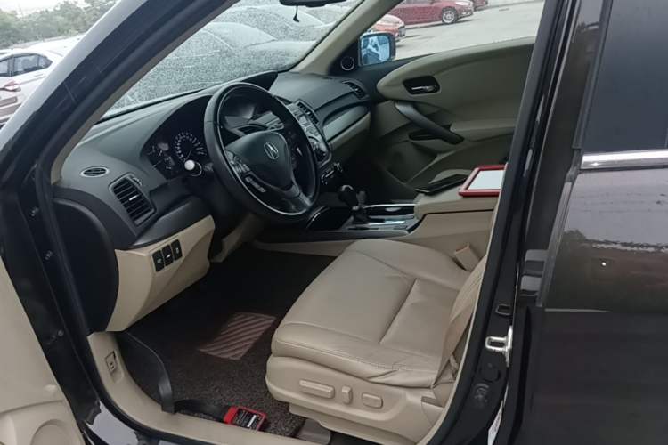 Used Acura RDX 2013 3.0L Two-Wheel Drive Elite Edition Left Front Seat