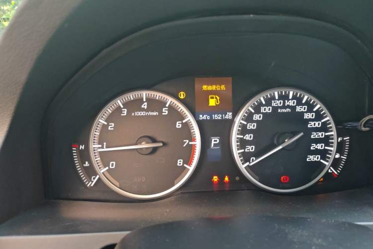 Used Acura RDX 2013 3.0L Two-Wheel Drive Elite Edition Odometer Close Up