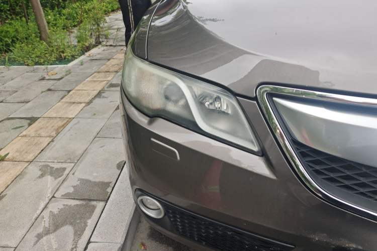 Used Acura RDX 2013 3.5L Four-Wheel Drive Luxury Edition Right Front Headlight