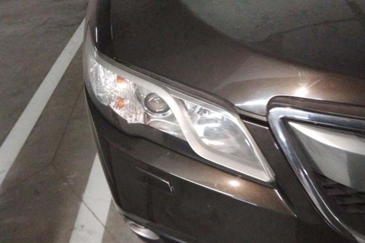 Used Acura RDX 2013 3.0L Two-Wheel Drive Elite Edition Right Front Headlight