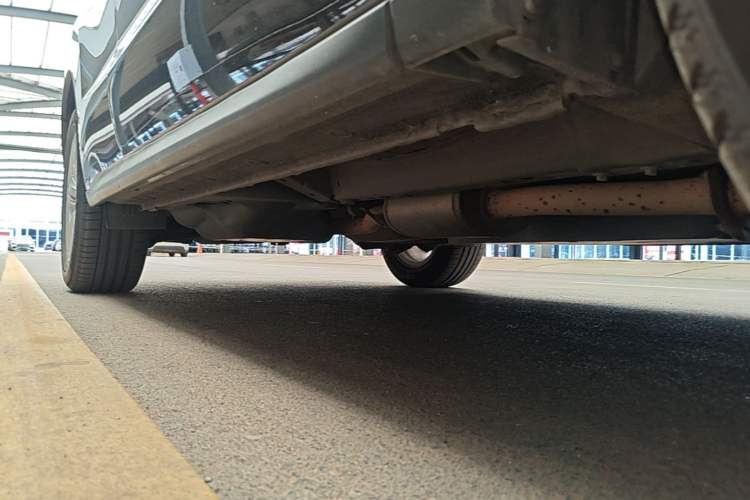 Used Acura RDX 2013 3.0L Two-Wheel Drive Elite Edition Right Side Sill