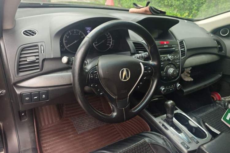 Used Acura RDX 2013 3.5L Four-Wheel Drive Luxury Edition Steering Wheel