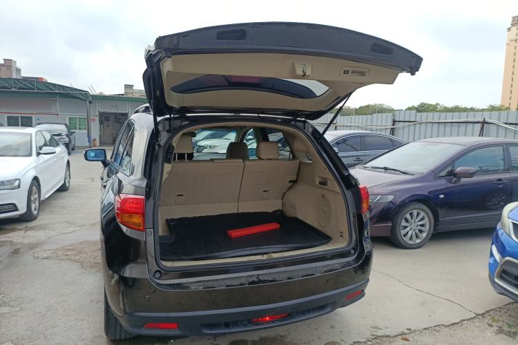 Used Acura RDX 2013 3.0L Two-Wheel Drive Elite Edition Trunk