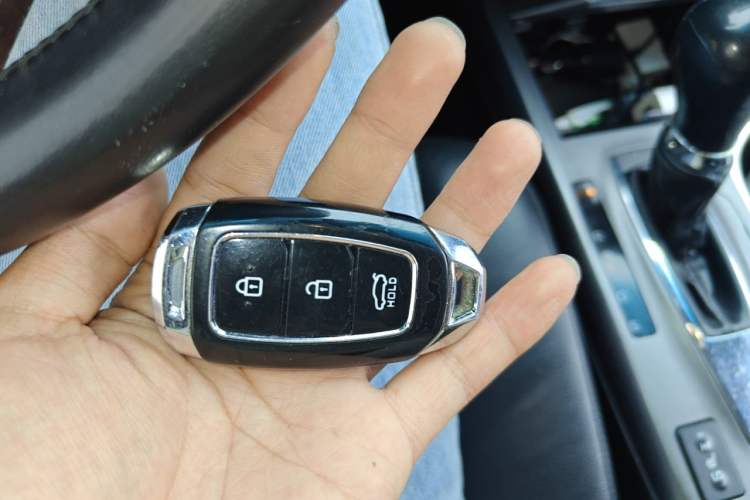Used Acura RDX 2013 3.5L Four-Wheel Drive Luxury Edition Vehicle Key