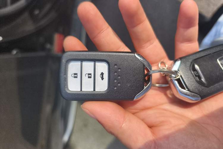 Used Acura RDX 2013 3.0L Two-Wheel Drive Elite Edition Vehicle Key