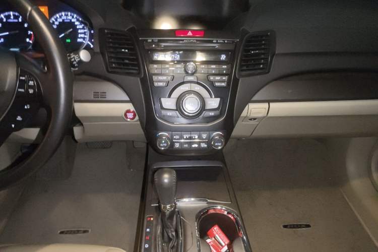 Used Acura RDX 2013 3.0L Two-Wheel Drive Elite Edition Audio And AC Panel