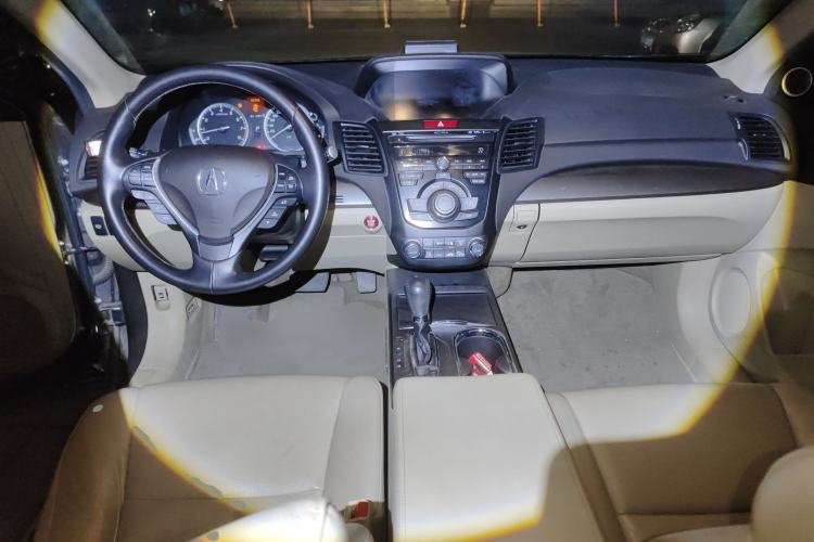 Used Acura RDX 2013 3.0L Two-Wheel Drive Elite Edition Center Console